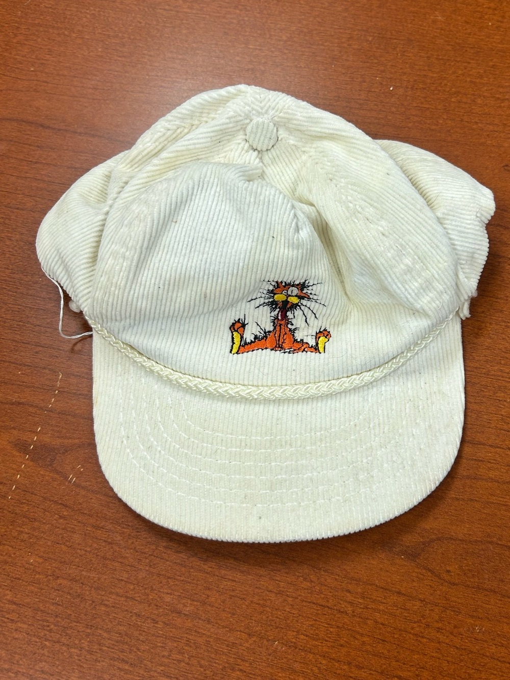 Cream Corduroy Cap with Embroidered Cartoon Cat